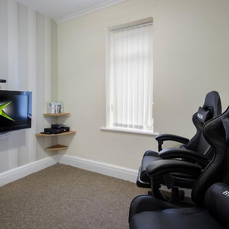 Arnside - Spacious 10-Bedroom Seaside Cottage Blackpool Buitenkant foto