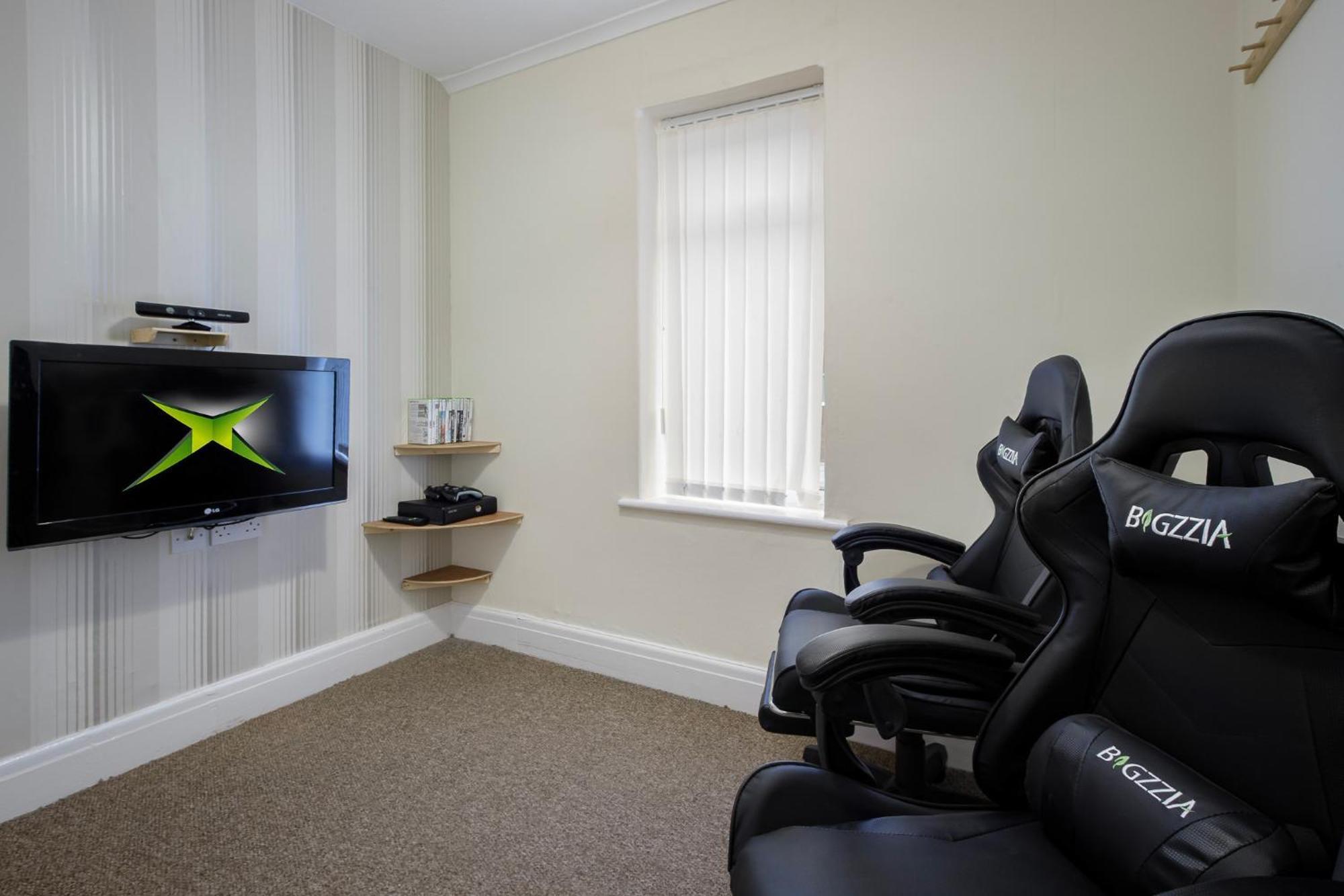 Arnside - Spacious 10-Bedroom Seaside Cottage Blackpool Buitenkant foto